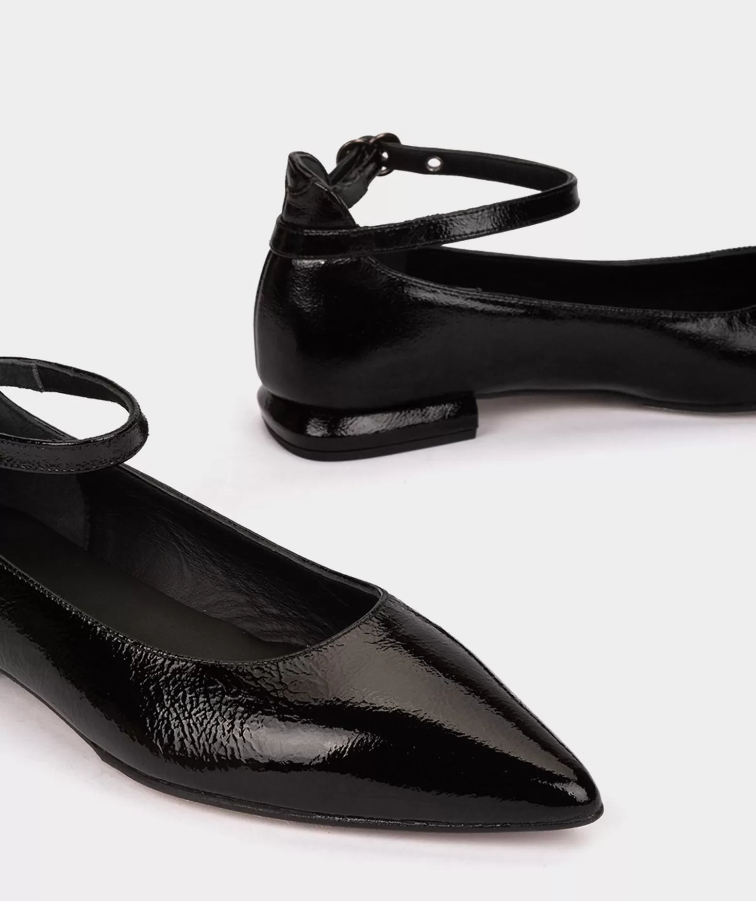 Pedro Miralles Ballerines En Cuir Verni En Noir