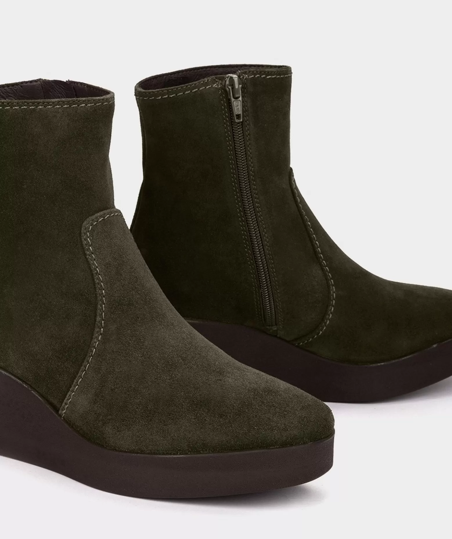 bottines_a_semelle_compensee_et_plateforme_en_croute_de_cuir_verte_4.webp Pedro Miralles Bottines A Semelle Compensee Et Plateforme En Croute De Cuir Verte