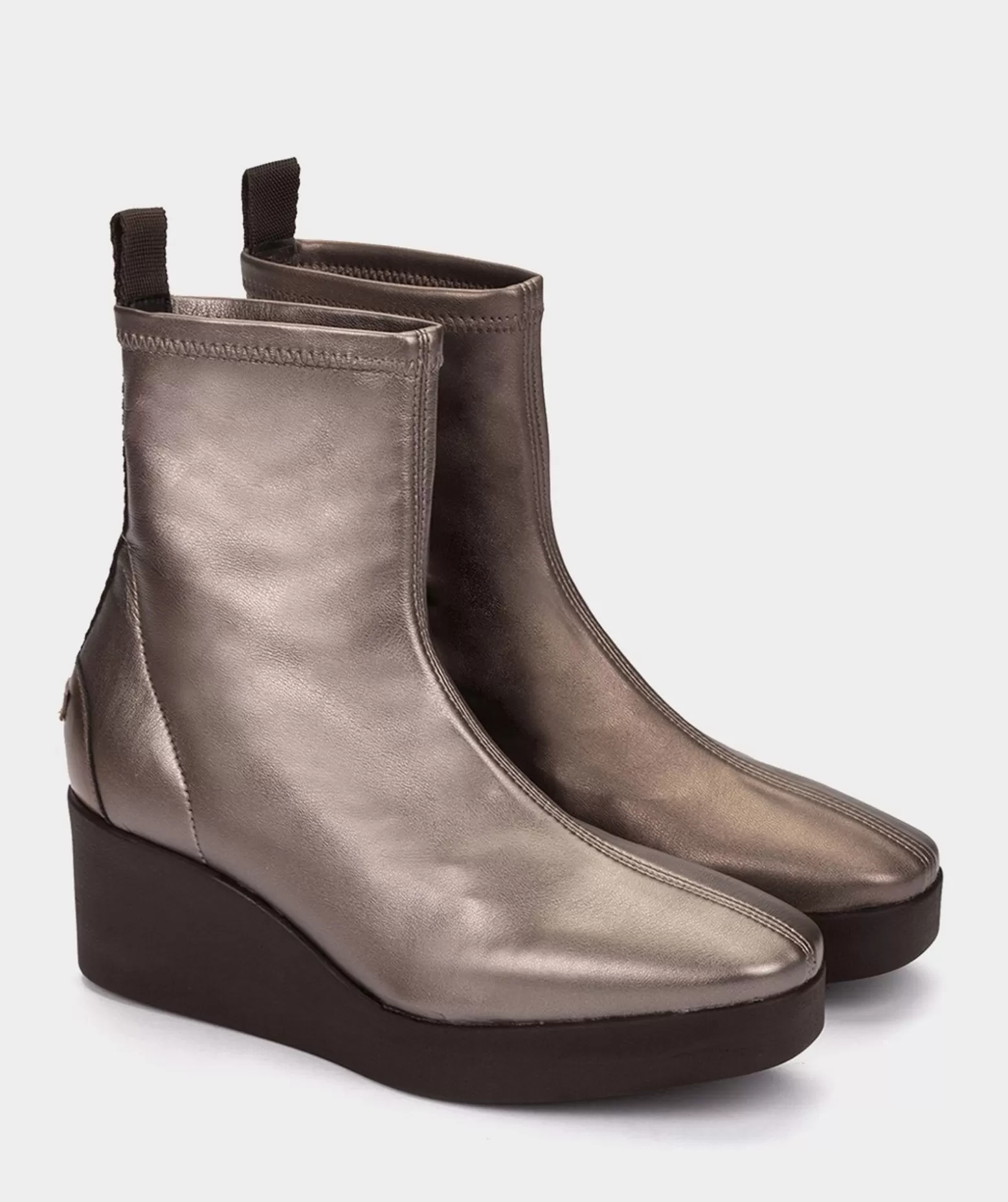 bottines_compensees_a_plateforme_en_cuir_vegan_stretch_fume_metallise_1.webp Pedro Miralles Bottines Compensees A Plateforme En Cuir Vegan Stretch Fume Metallise