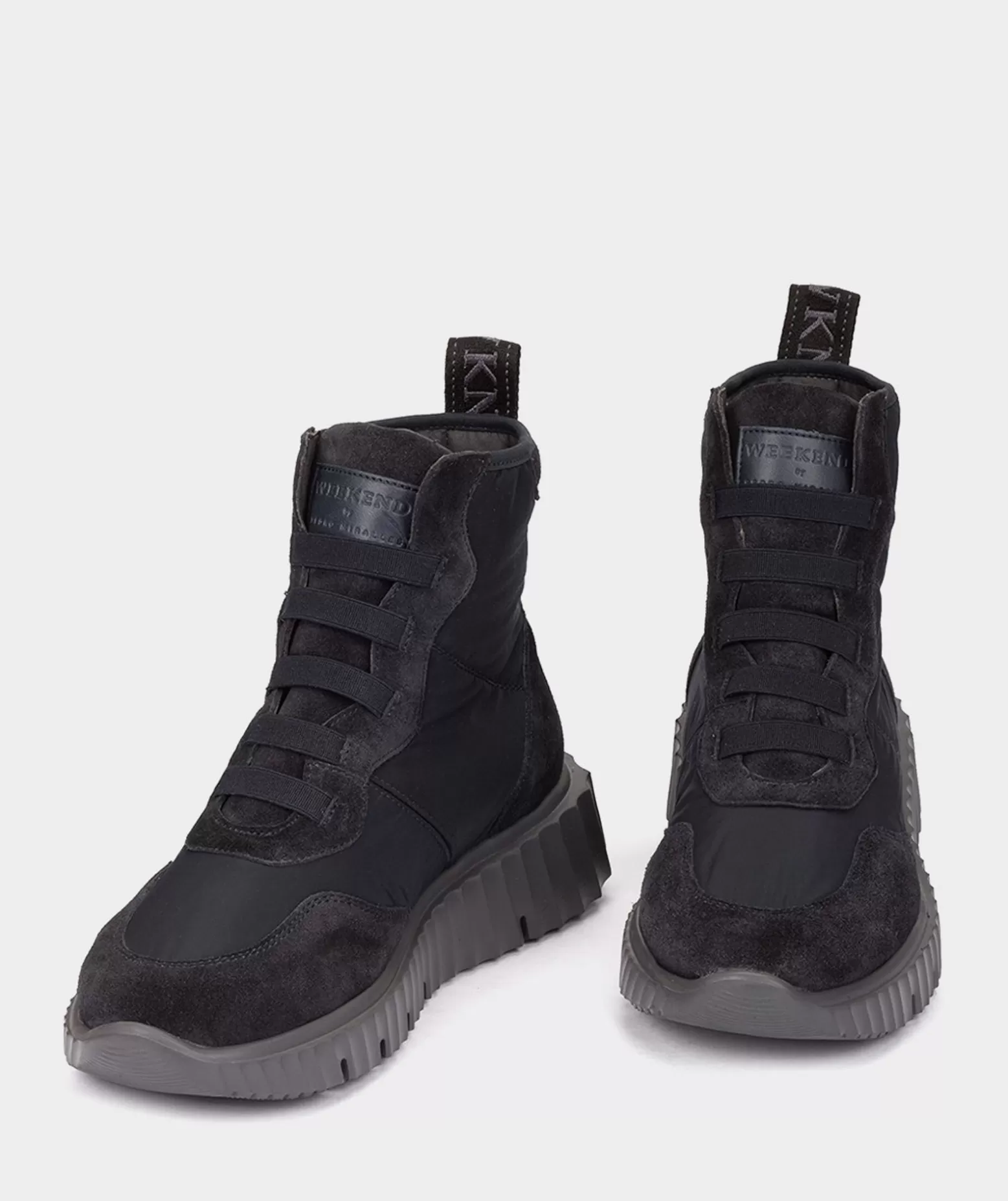 bottines_sportives_en_croute_de_cuir_et_tissu_de_couleur_bleu_marine_2.webp Pedro Miralles Bottines Sportives En Croute De Cuir Et Tissu De Couleur Bleu Marine