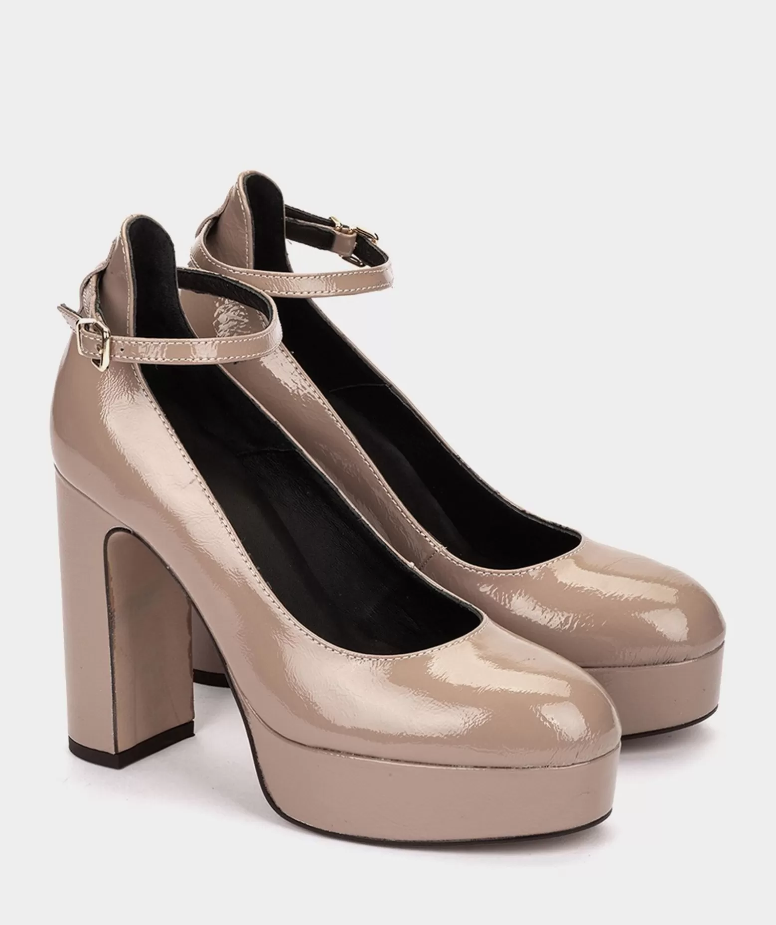 Pedro Miralles Chaussures A Talons Avec Plateforme En Cuir Verni De Couleur Nude