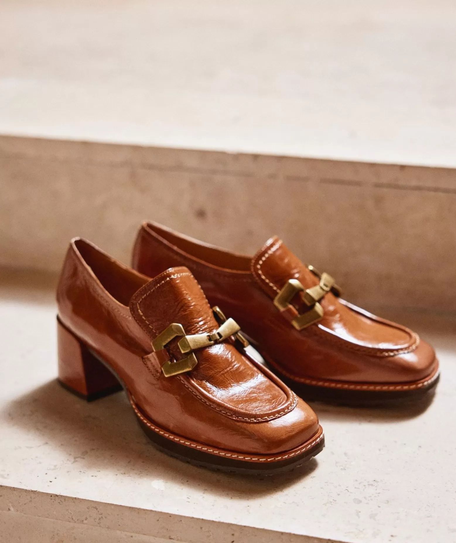 Pedro Miralles Chaussures A Talons En Cuir Verni De Couleur Cuir