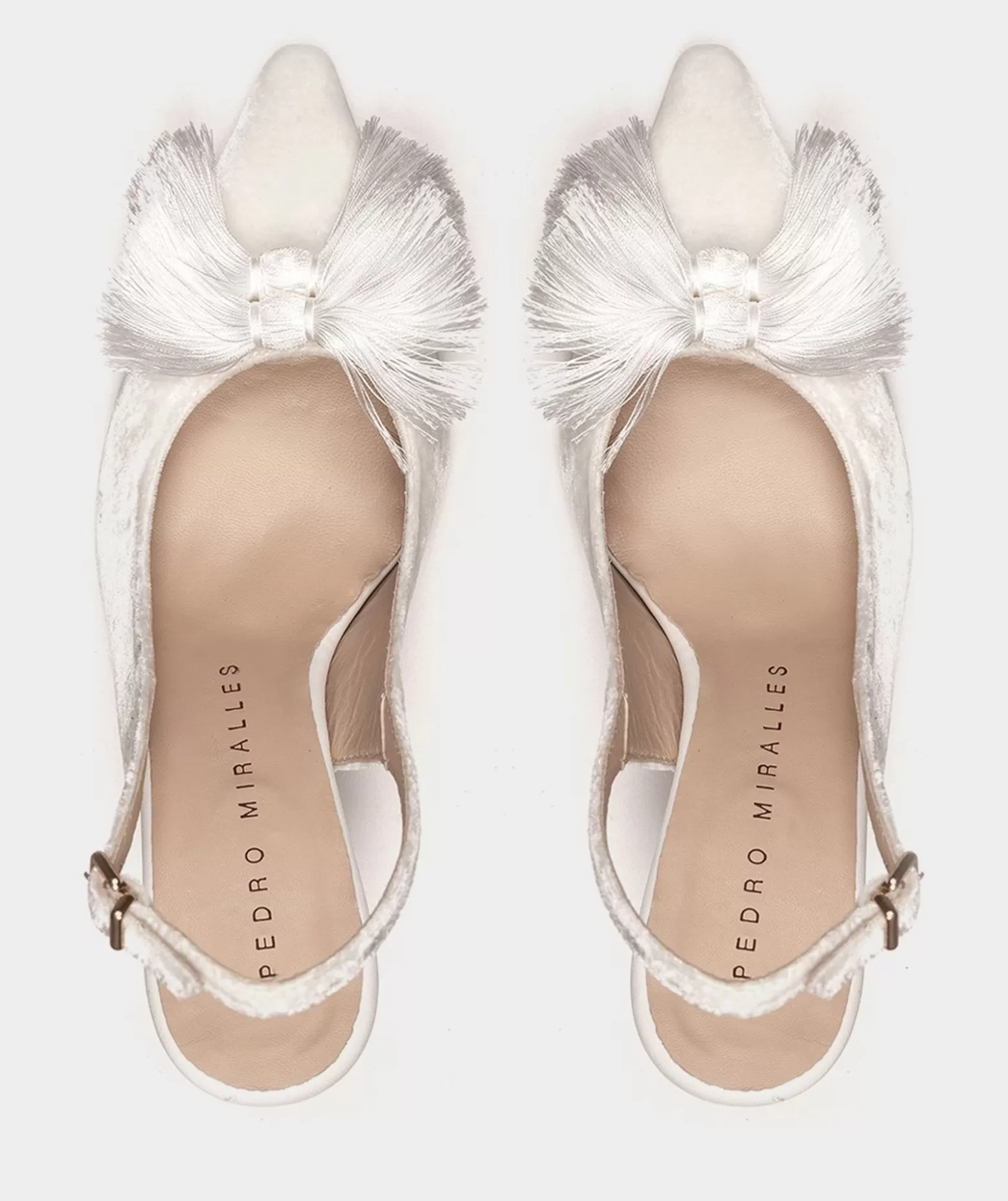 Pedro Miralles Chaussures A Talons En Velours De Couleur Blanche