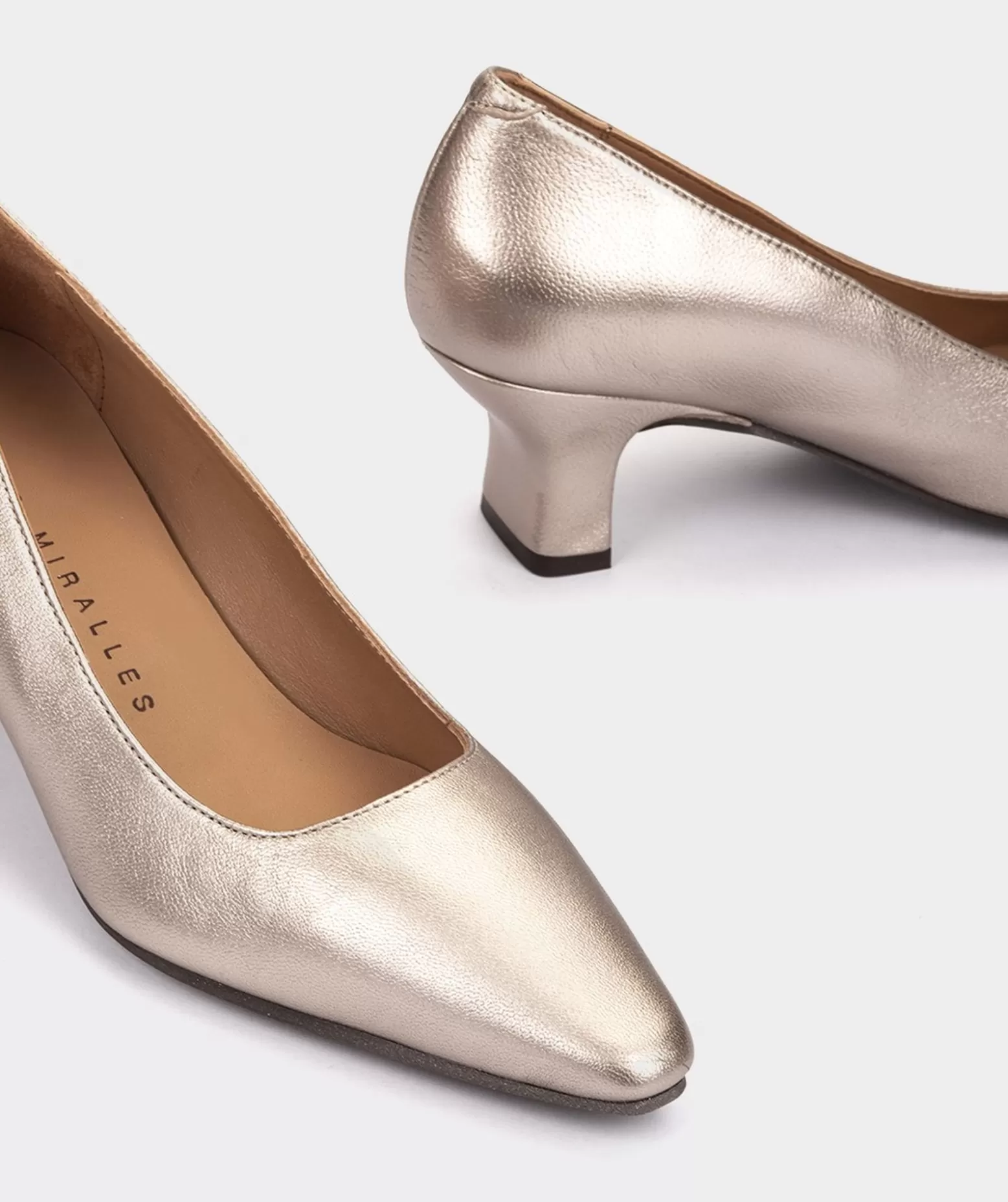 Pedro Miralles Chaussures A Talons Et A Bouts Pointus En Cuir Metallise