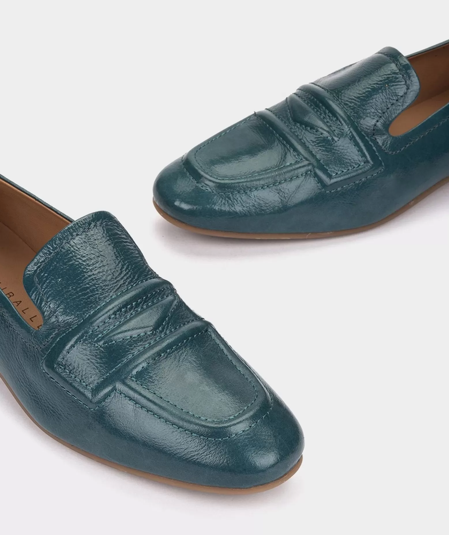 Pedro Miralles Mocassins En Cuir Verni Bleu