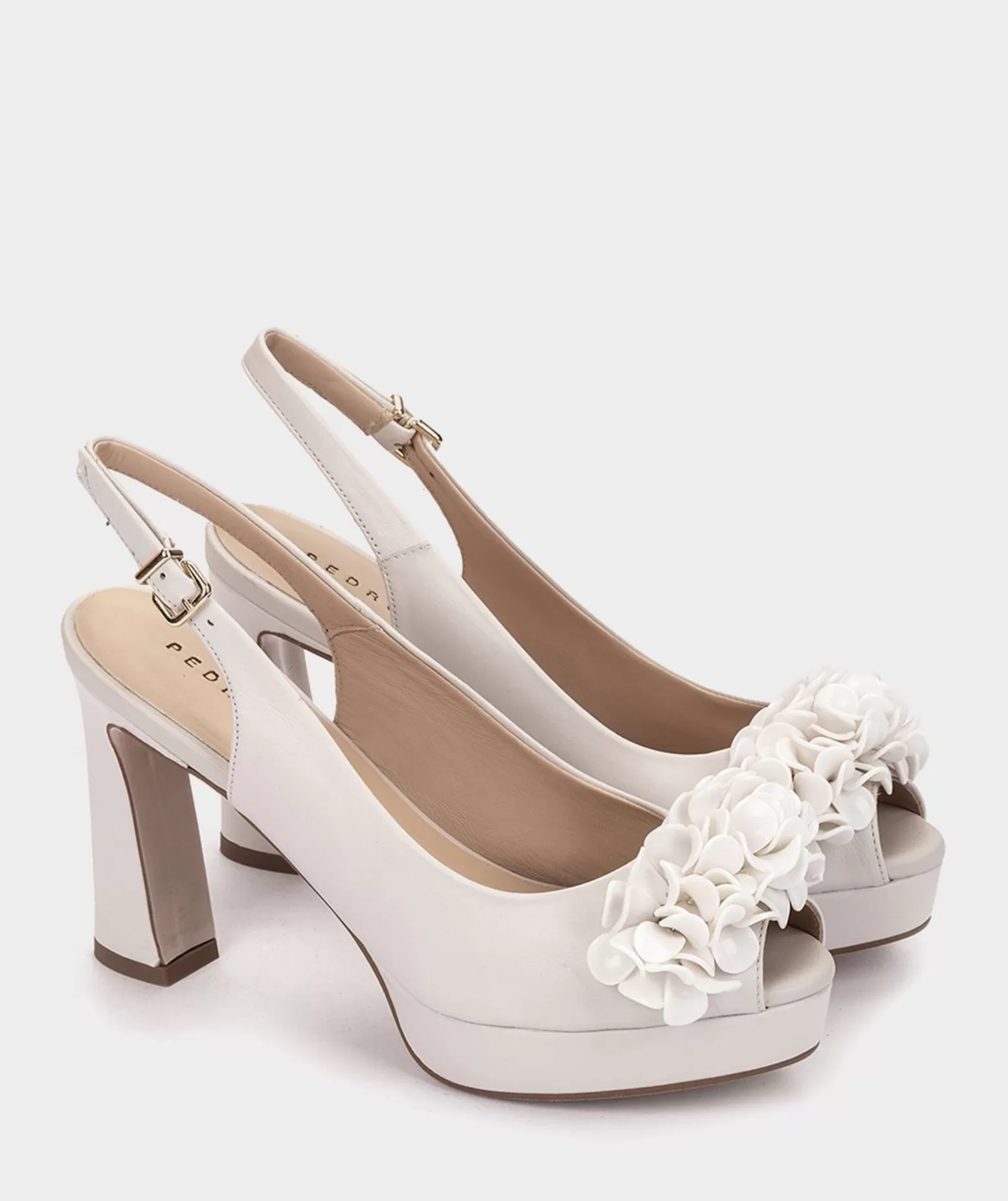 Pedro Miralles Sandales A Talon Beige Avec Ornements Assortis